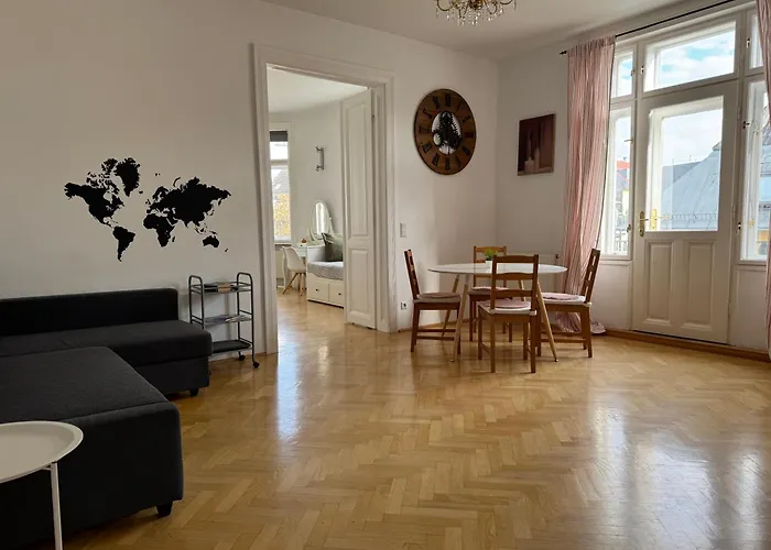 Cozy Apartment Near Schoenbrunn 17
